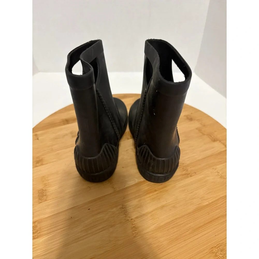 UGG Kids Drizlita Black Waterproof Rubber Rain Boots Cutout Handles Matte